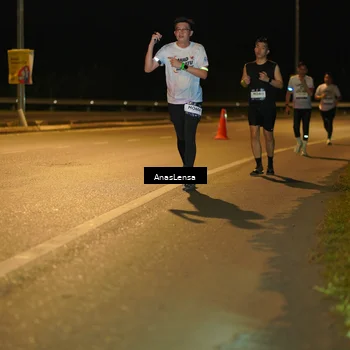 Runner Photo 7710304