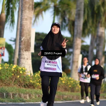Runner Photo 7710314