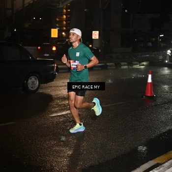 Runner Photo 7710328