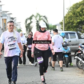 Runner Photo 7710338