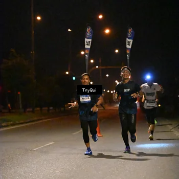 Runner Photo 7710341