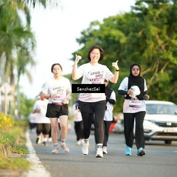 Runner Photo 7710355