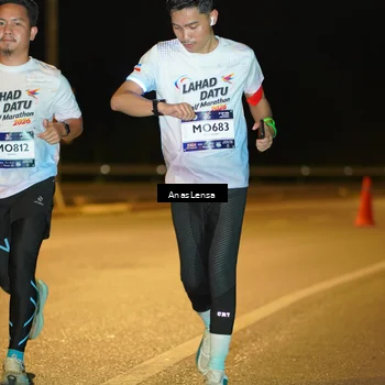 Runner Photo 7710361