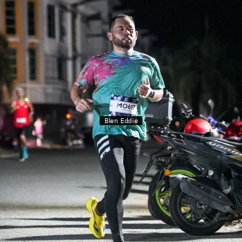 Runner Photo 7710365
