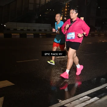 Runner Photo 7710373