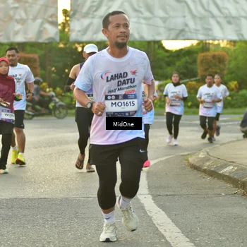 Runner Photo 7710379