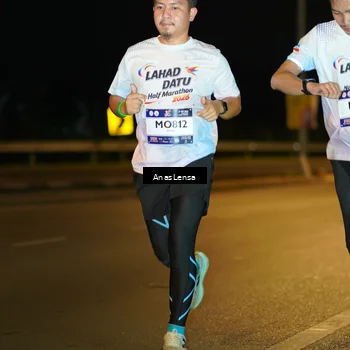 Runner Photo 7710383