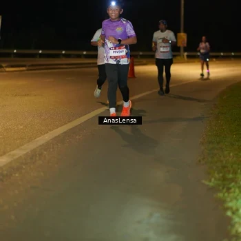Runner Photo 7710407