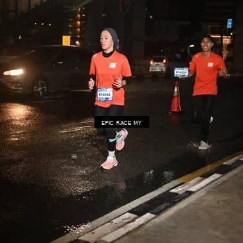 Runner Photo 7710410