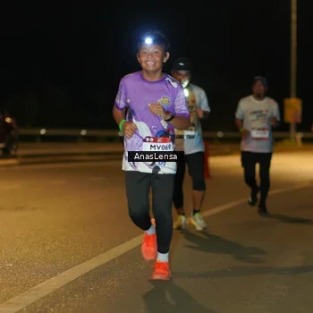 Runner Photo 7710417