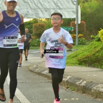 Runner Photo 7710423