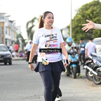 Runner Photo 7710438