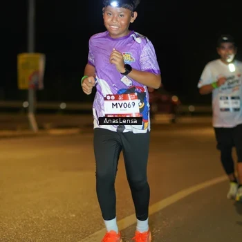 Runner Photo 7710444