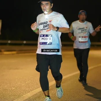 Runner Photo 7710446