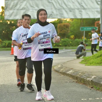 Runner Photo 7710454