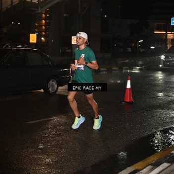 Runner Photo 7710456