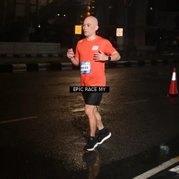Runner Photo 7710459