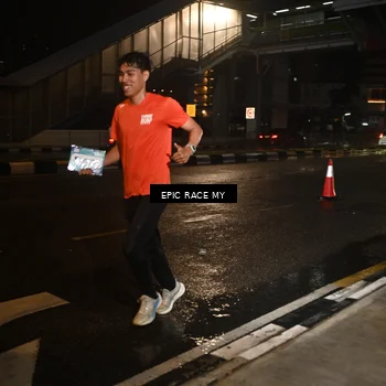 Runner Photo 7710487