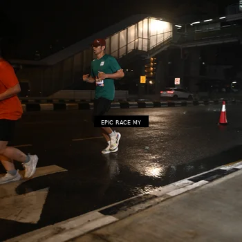 Runner Photo 7710495