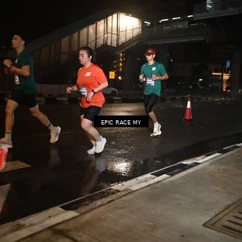 Runner Photo 7710496