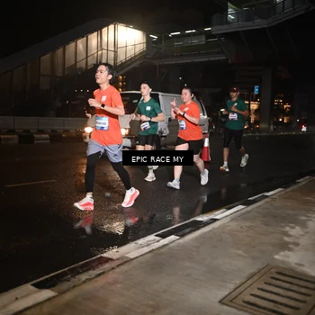 Runner Photo 7710501