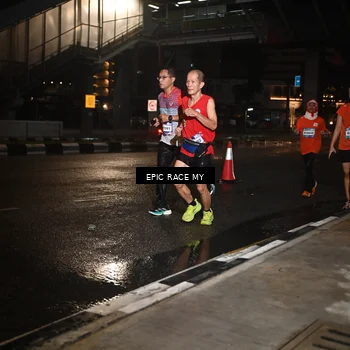 Runner Photo 7710503
