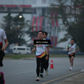 Runner Photo 7710511