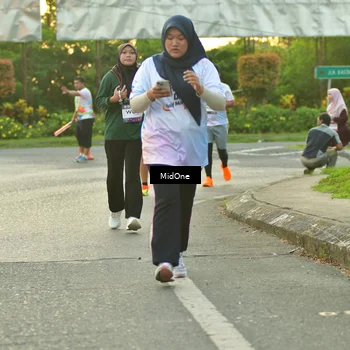 Runner Photo 7710513