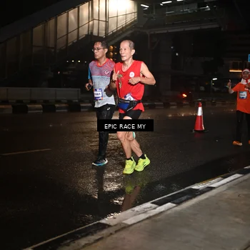 Runner Photo 7710516