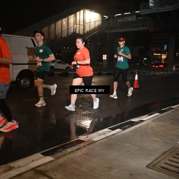 Runner Photo 7710518