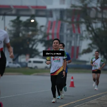 Runner Photo 7710530