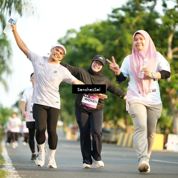 Runner Photo 7710531