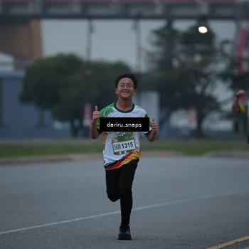 Runner Photo 7710534