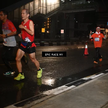 Runner Photo 7710543