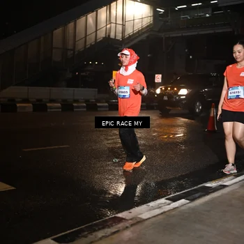 Runner Photo 7710546