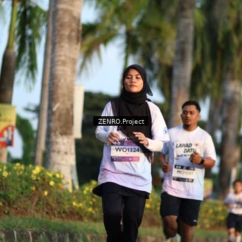 Runner Photo 7710549