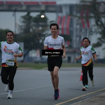 Runner Photo 7710550