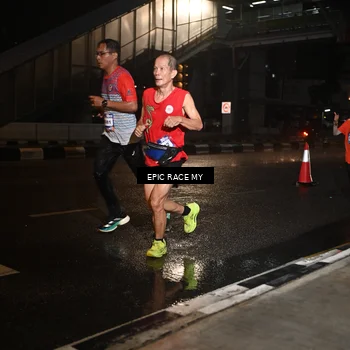 Runner Photo 7710559