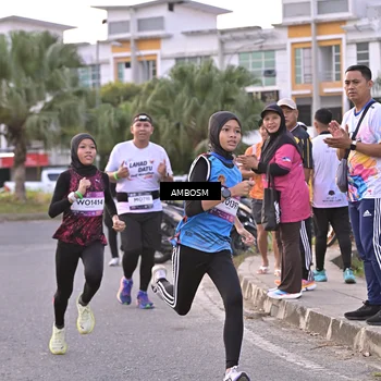 Runner Photo 7710565