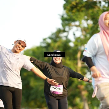 Runner Photo 7710572