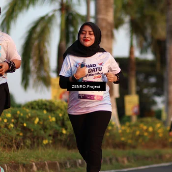 Runner Photo 7710590