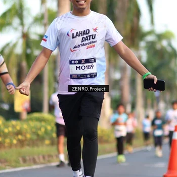 Runner Photo 7710595