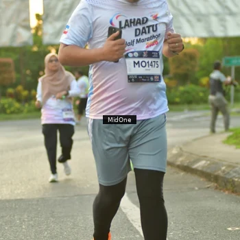 Runner Photo 7710602