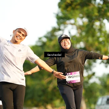 Runner Photo 7710604
