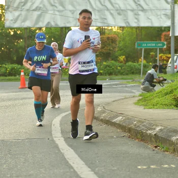 Runner Photo 7710626