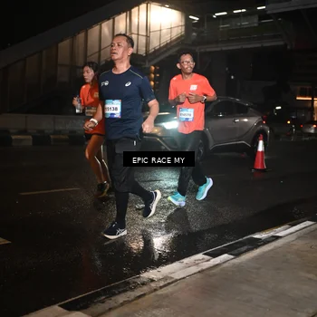 Runner Photo 7710633