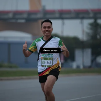 Runner Photo 7710642