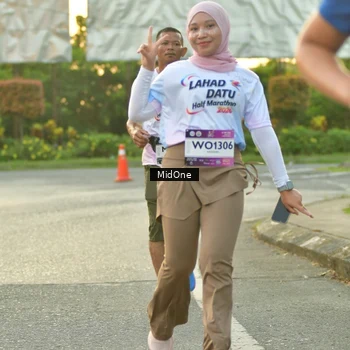 Runner Photo 7710650