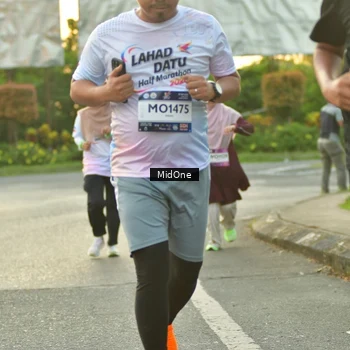 Runner Photo 7710655