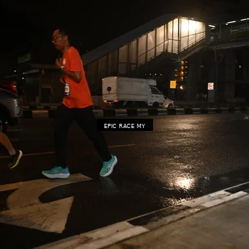 Runner Photo 7710656